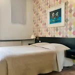 Des Mimosas Otel
