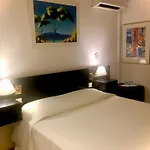 Des Mimosas Otel