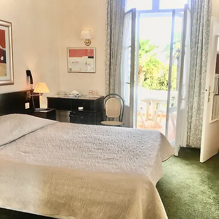 מלון Des Mimosas ז'ואן-לה-פינס