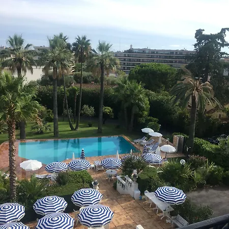 Des Mimosas 3*