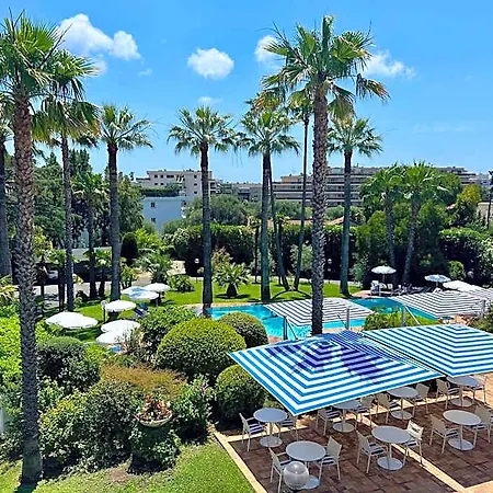 Des Mimosas Juan-les-Pins