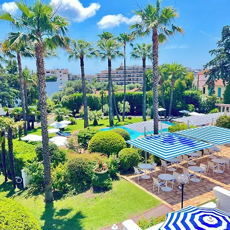 Des Mimosas Hotel 3*
