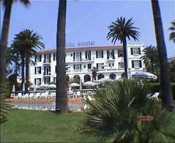 Hotel Des Mimosas 3*