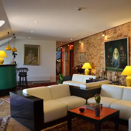 Hotel Des Mimosas 3*