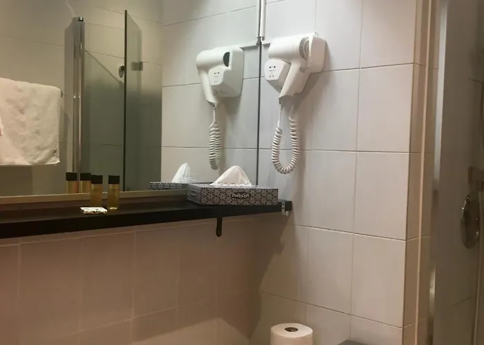 Des Mimosas Juan-les-Pins